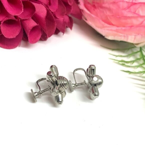 ⚜️VINTAGE Silver Asterix Unique Clip Earrings - Picture 5 of 8